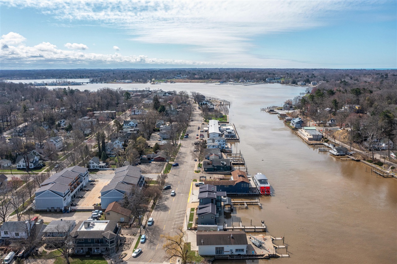 717 Water Street UNIT&nbsp;4, Saugatuck, MI, 49453-8442