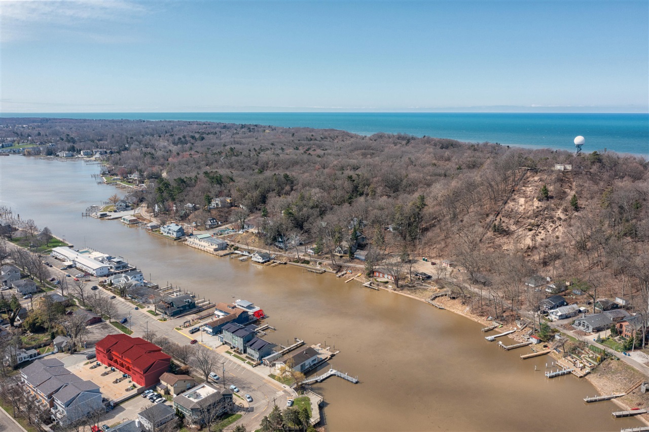 717 Water Street UNIT&nbsp;4, Saugatuck, MI, 49453-8442