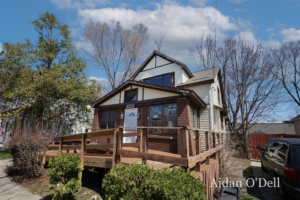 Harper Woods, MI, 48225 1630