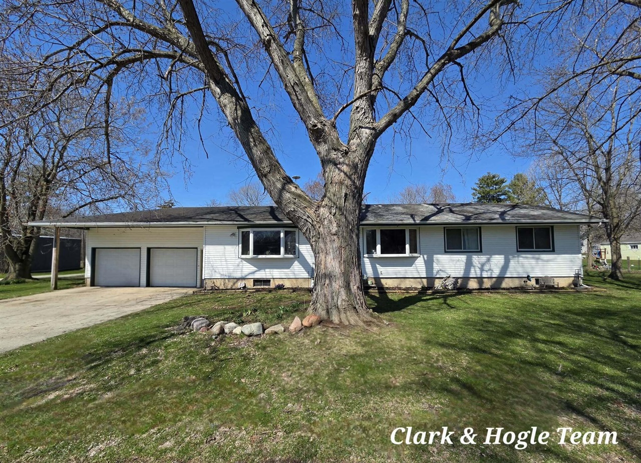 645 E Lyons Street, Lyons, MI, 48851