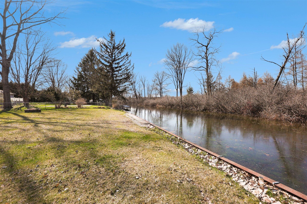 10260 Rexford Road, Grass Lake, MI, 49240-9721