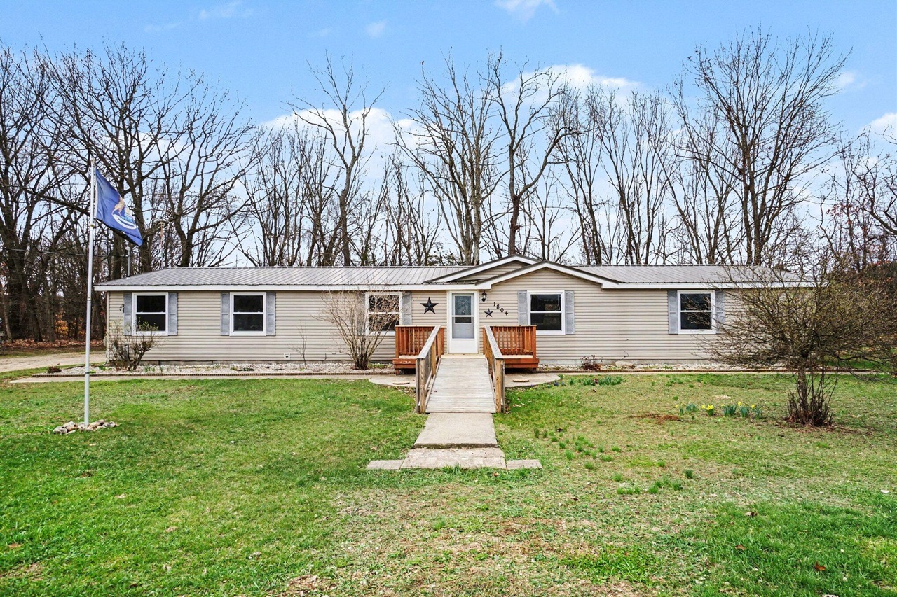 1804 Alexa Lane, Allegan, MI, 49010-9270