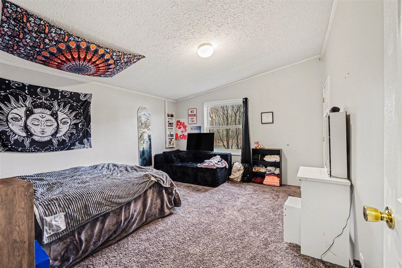 1804 Alexa Lane, Allegan, MI, 49010-9270