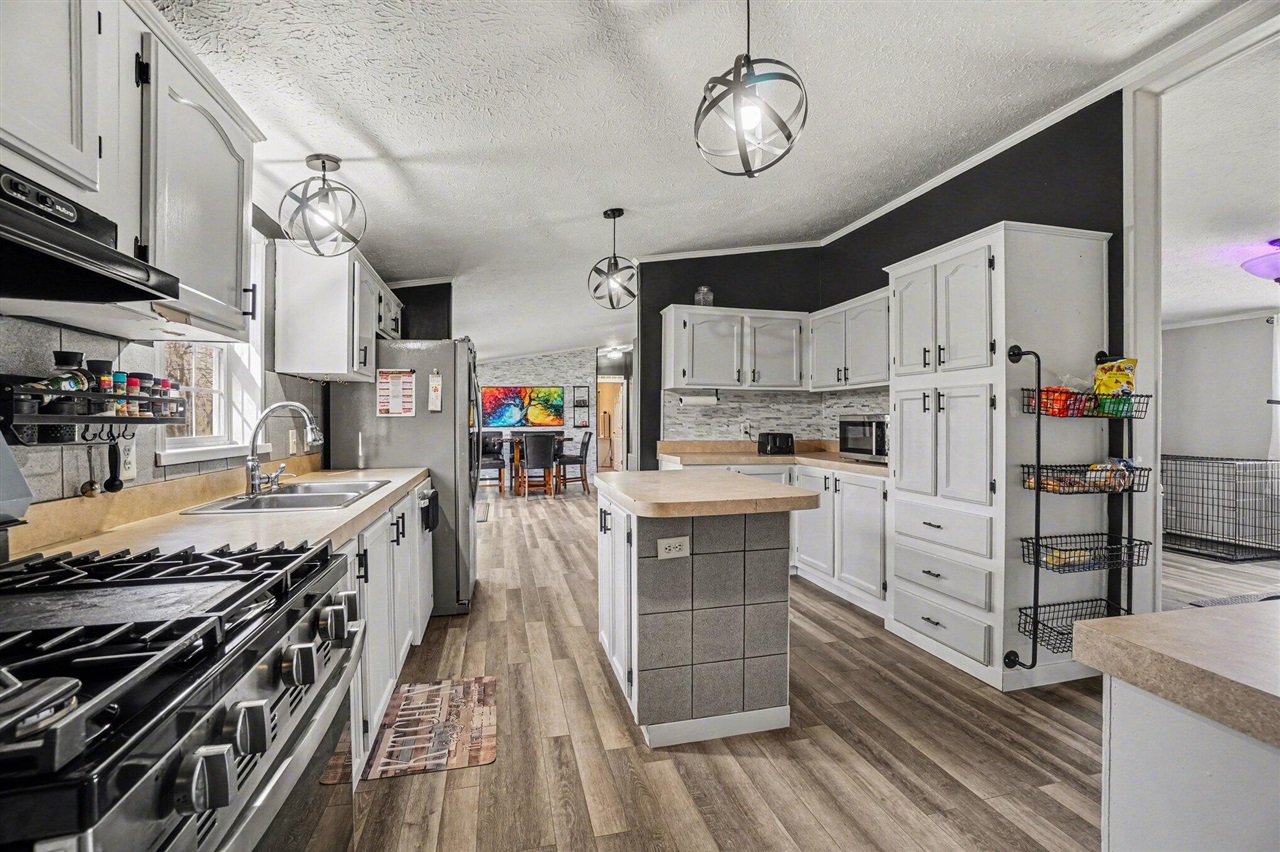 1804 Alexa Lane, Allegan, MI, 49010-9270