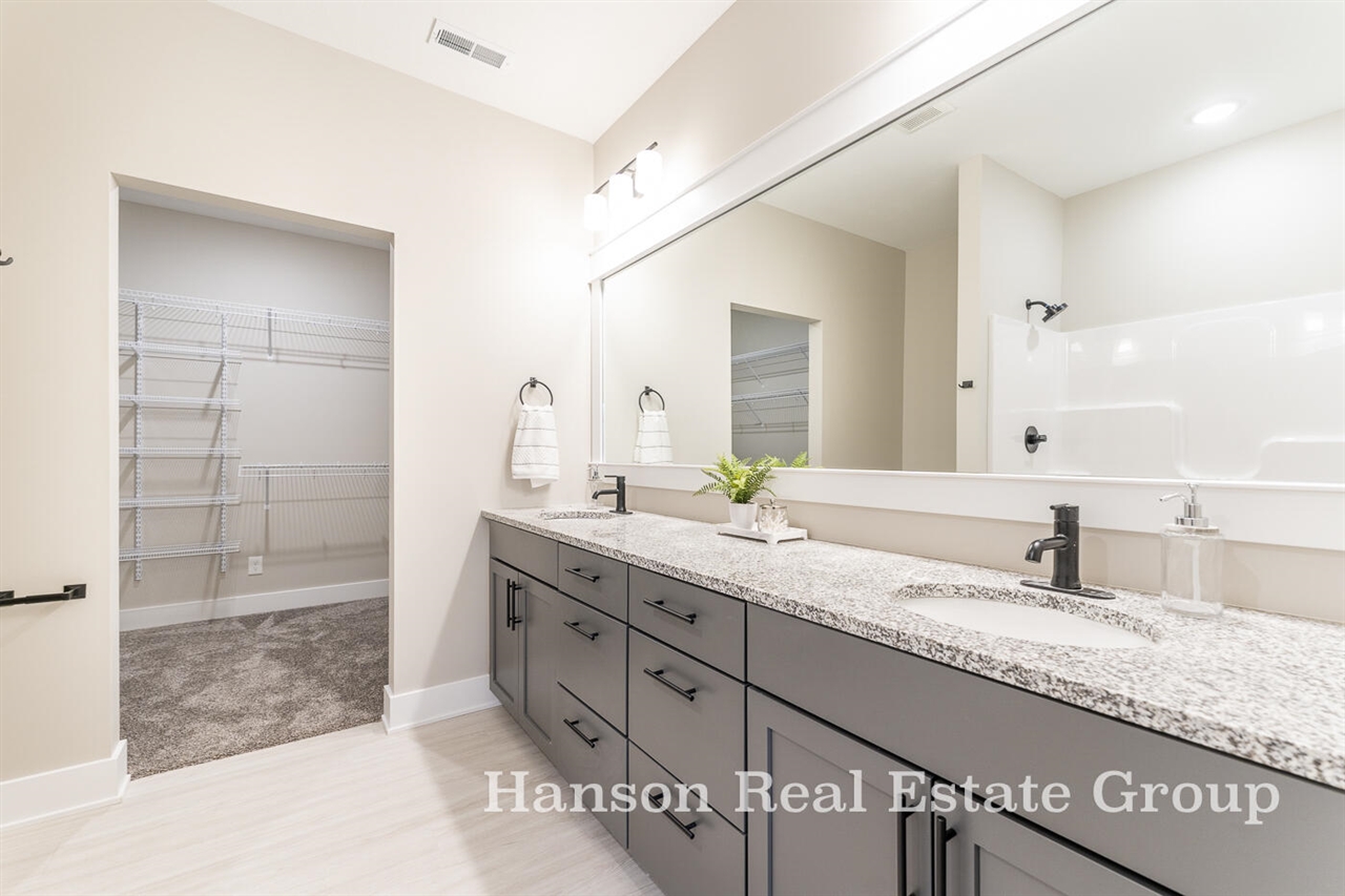 1403 Center Hill Road UNIT&nbsp;32, Lowell, MI, 49331