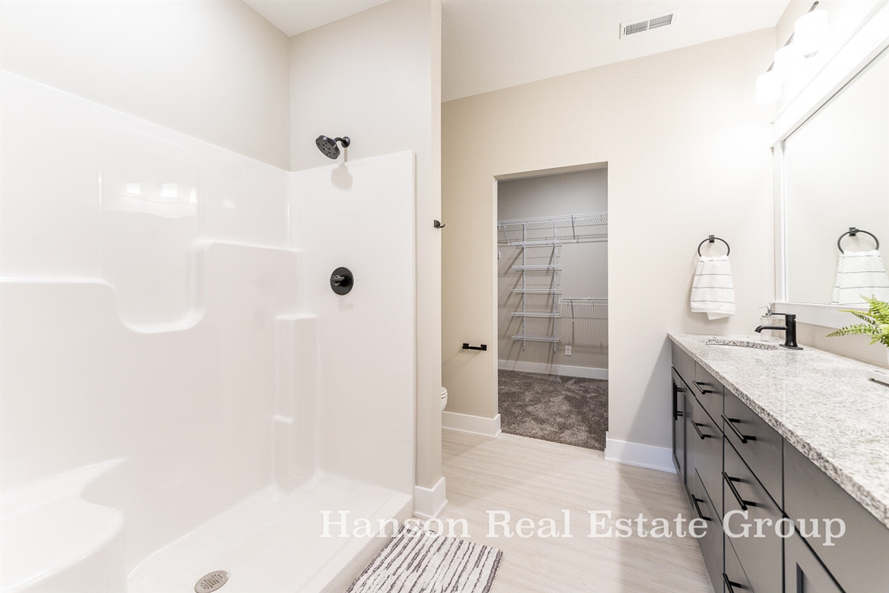 1403 Center Hill Road UNIT&nbsp;32, Lowell, MI, 49331