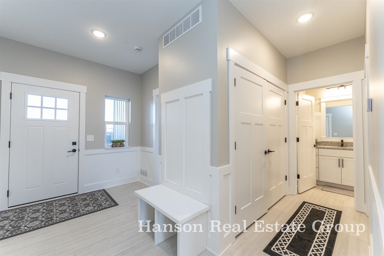 1403 Center Hill Road UNIT&nbsp;32, Lowell, MI, 49331