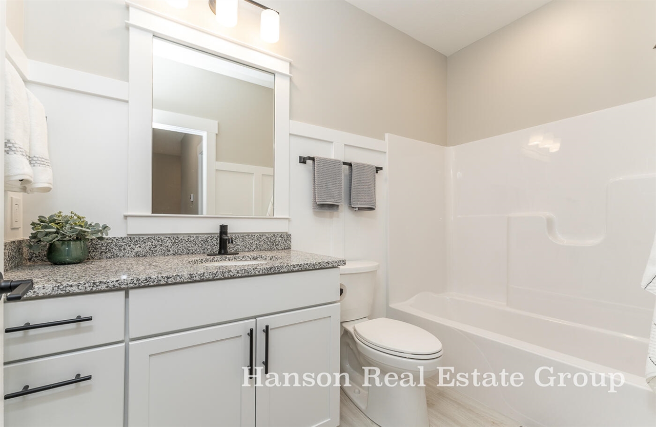 1403 Center Hill Road UNIT&nbsp;32, Lowell, MI, 49331