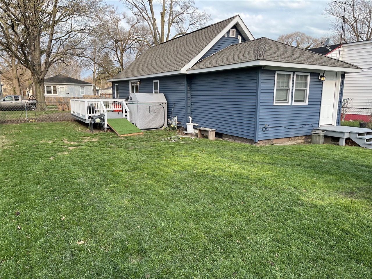 1221 Pearl Street, Benton Harbor, MI, 49022-5538