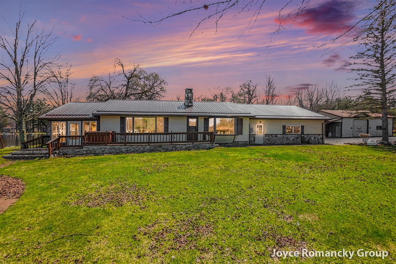 4032 Water View Drive, Grawn, MI, 49637-9503