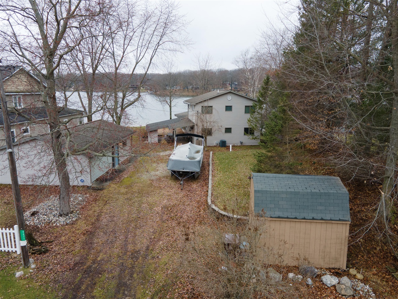 9471 Peninsula Drive, Mecosta, MI, 49332-9736