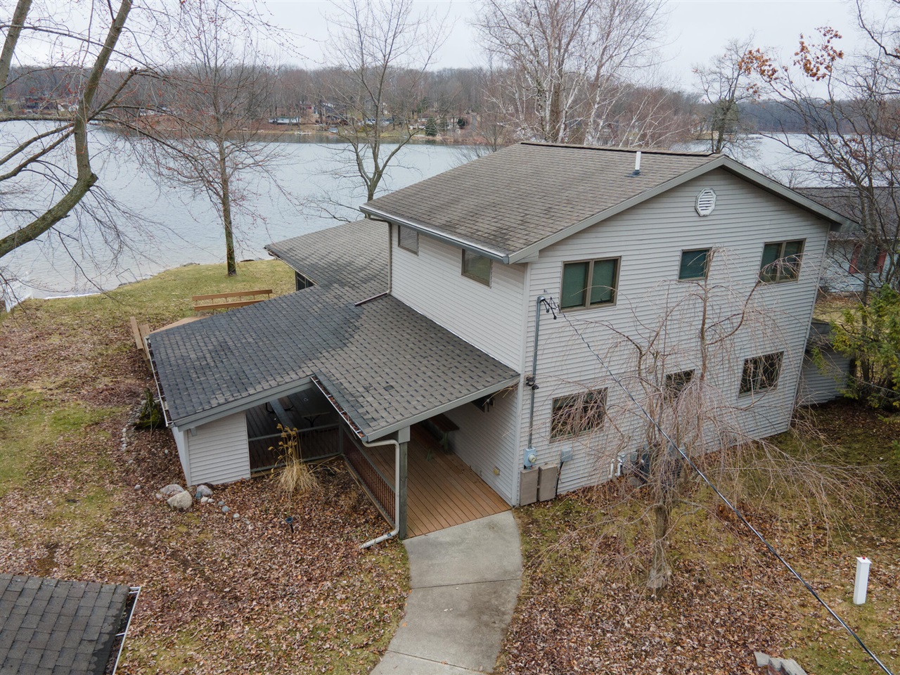 9471 Peninsula Drive, Mecosta, MI, 49332-9736