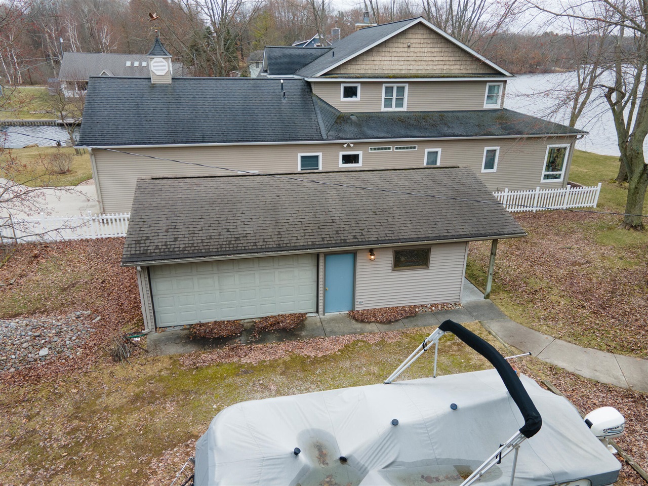 9471 Peninsula Drive, Mecosta, MI, 49332-9736