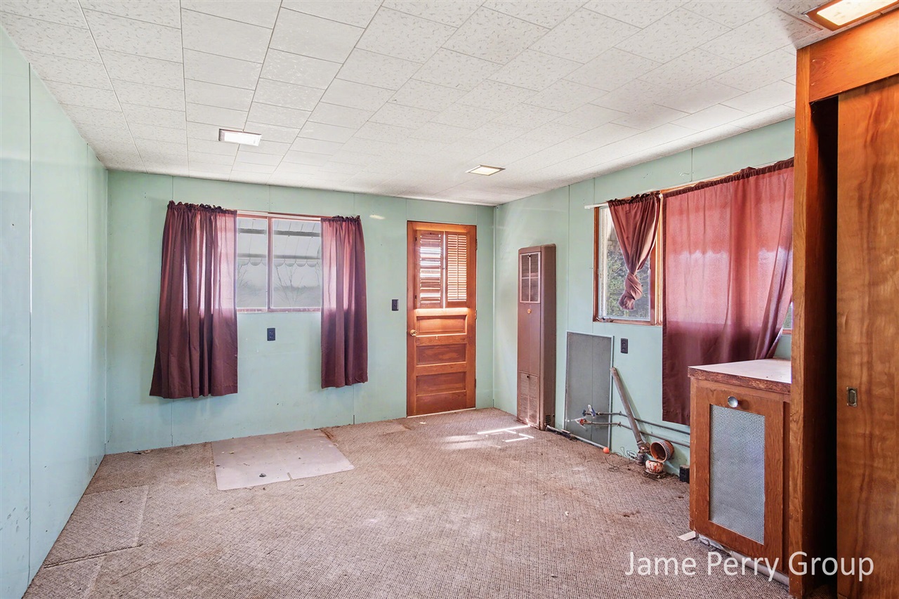 80 W Holland Lake Road, Sheridan, MI, 48884