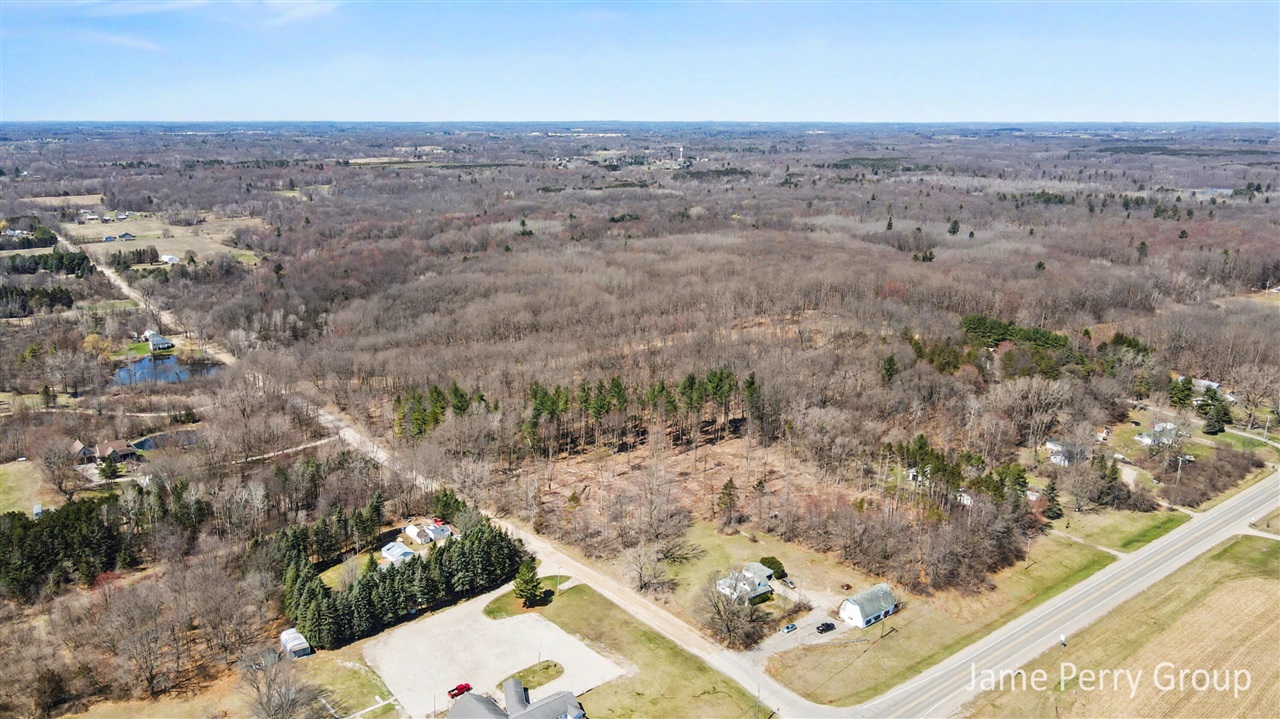 80 W Holland Lake Road, Sheridan, MI, 48884