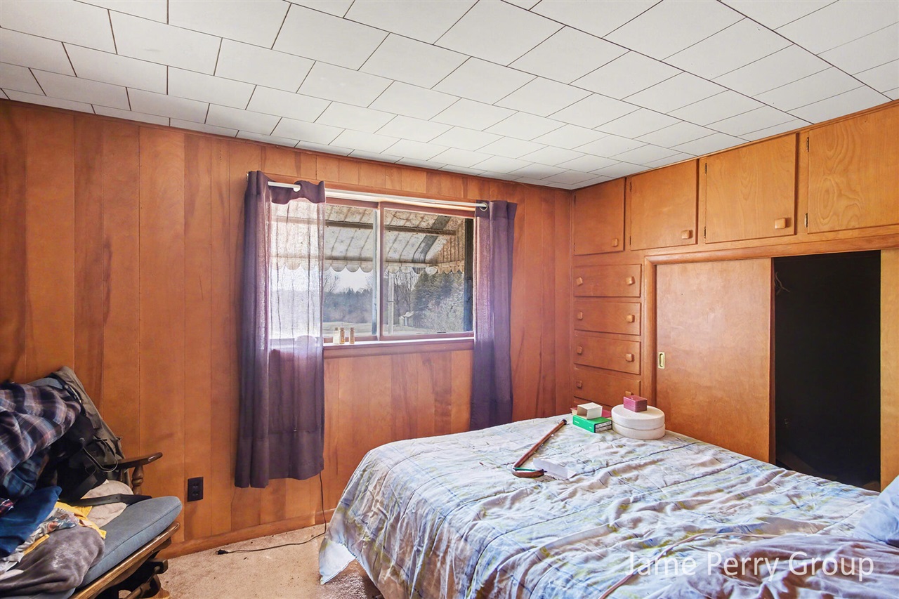 80 W Holland Lake Road, Sheridan, MI, 48884