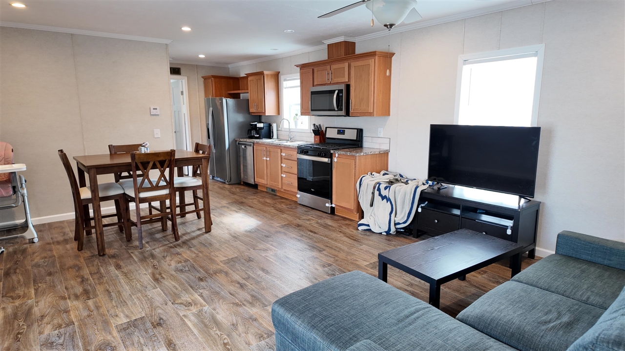 4th image of 333 E Lakewood Blvd #69, Holland, MI 49424 | MLS# 70523862