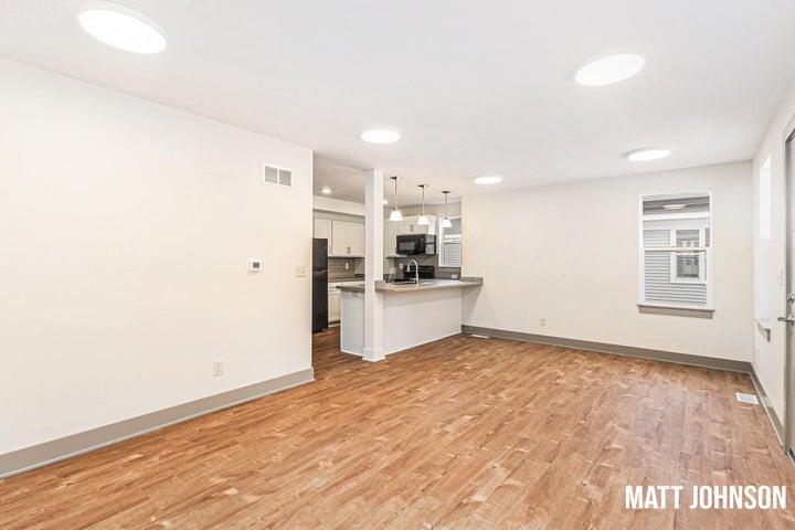 624 Hazen Street, Grand Rapids, MI, 49507-3311