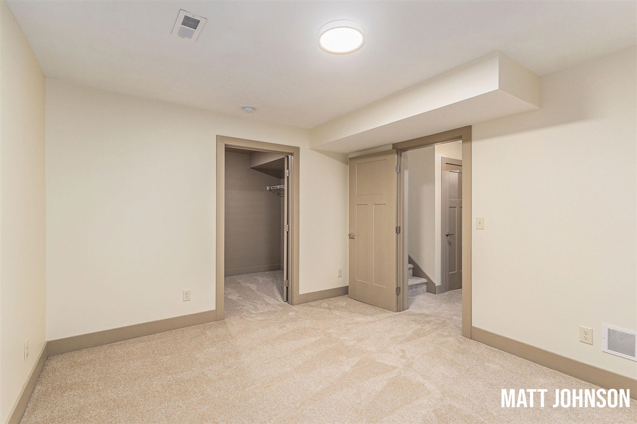2109 Willard Avenue, Grand Rapids, MI, 49507-2640