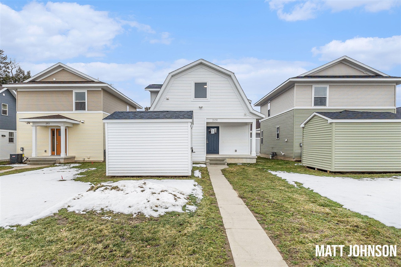 2109 Willard Avenue, Grand Rapids, MI, 49507-2640