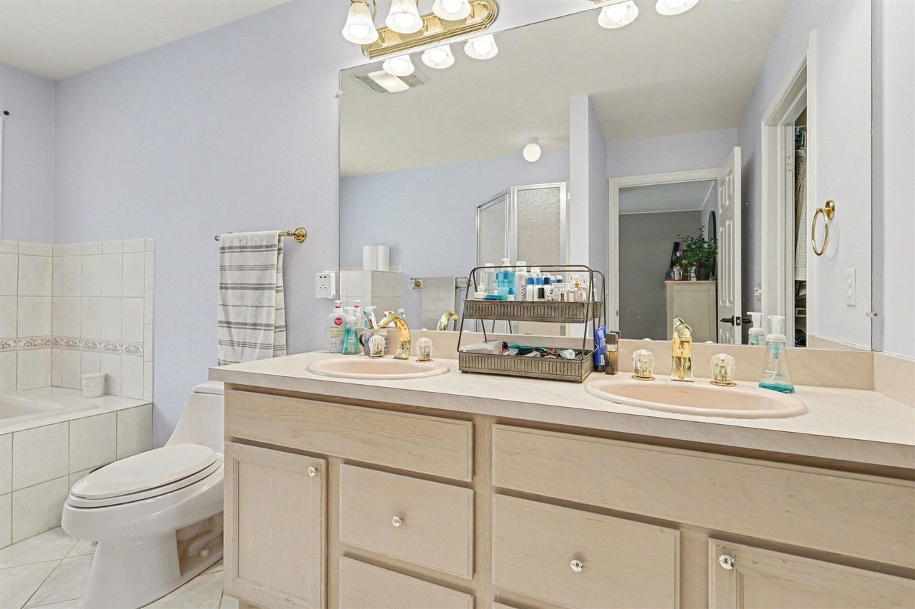 13574 Orchard Court, Gregory, MI, 48137-9695