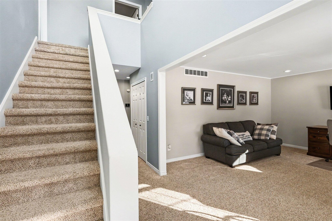 13574 Orchard Court, Gregory, MI, 48137-9695