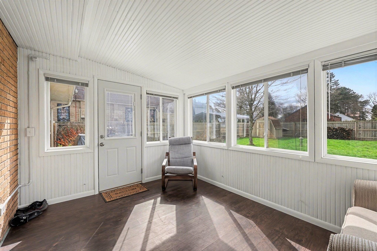 1109 W Franklin Street, Jackson, MI, 49203-1561