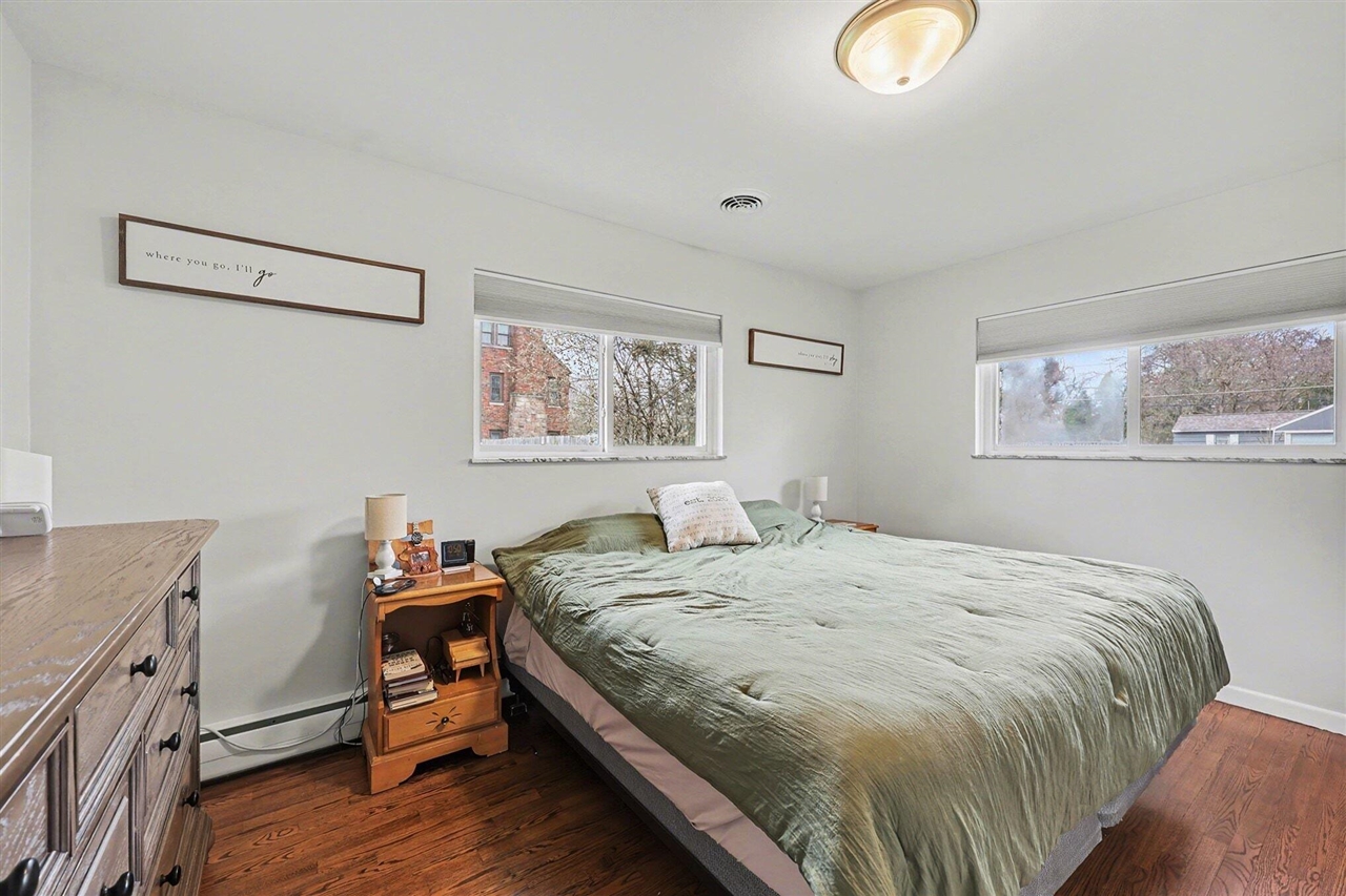 1109 W Franklin Street, Jackson, MI, 49203-1561