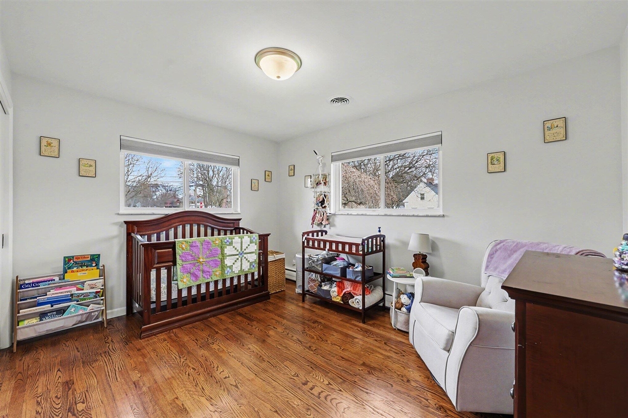 1109 W Franklin Street, Jackson, MI, 49203-1561
