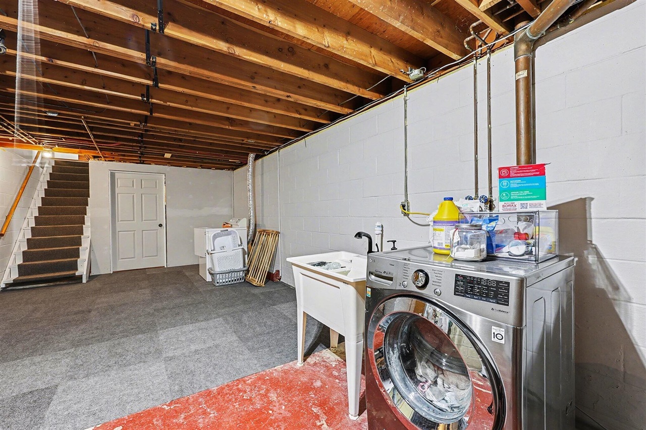 1109 W Franklin Street, Jackson, MI, 49203-1561