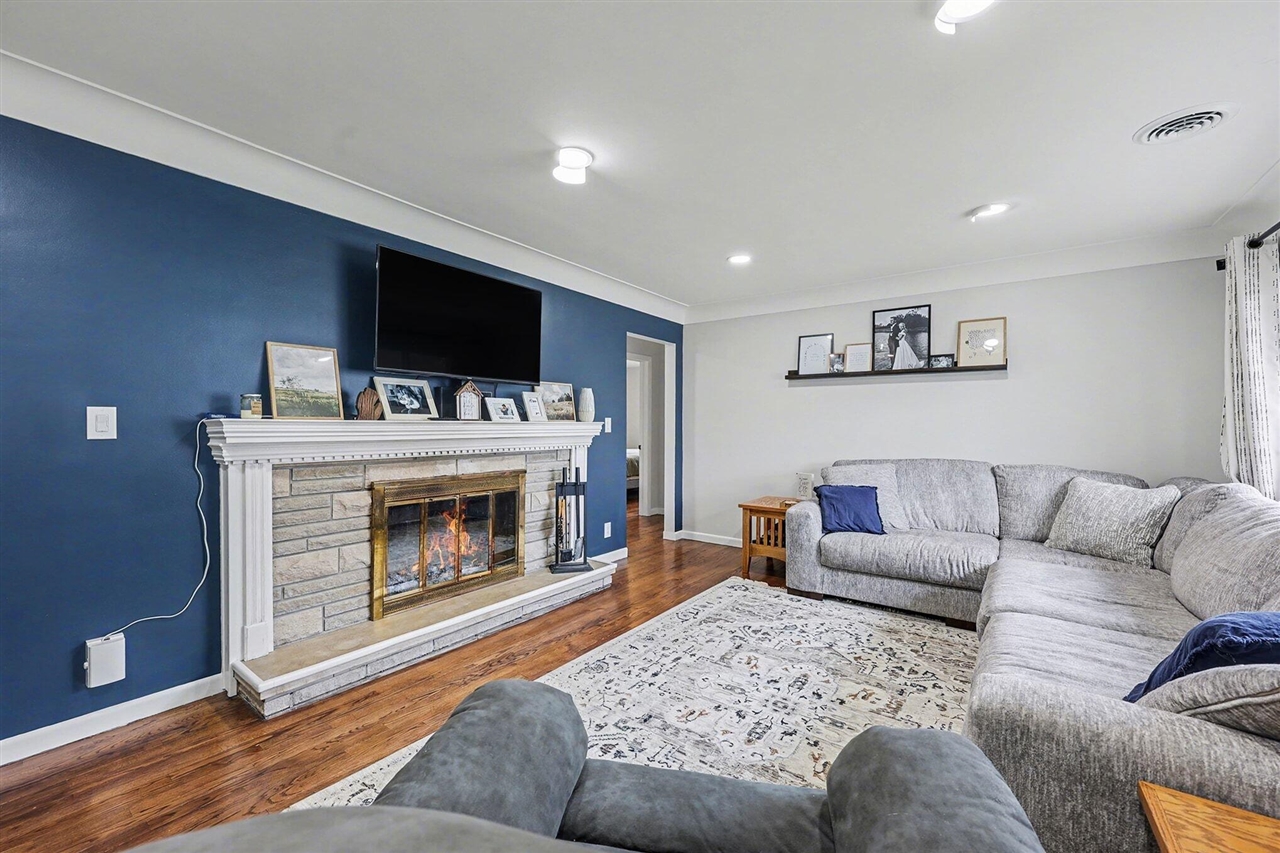 1109 W Franklin Street, Jackson, MI, 49203-1561