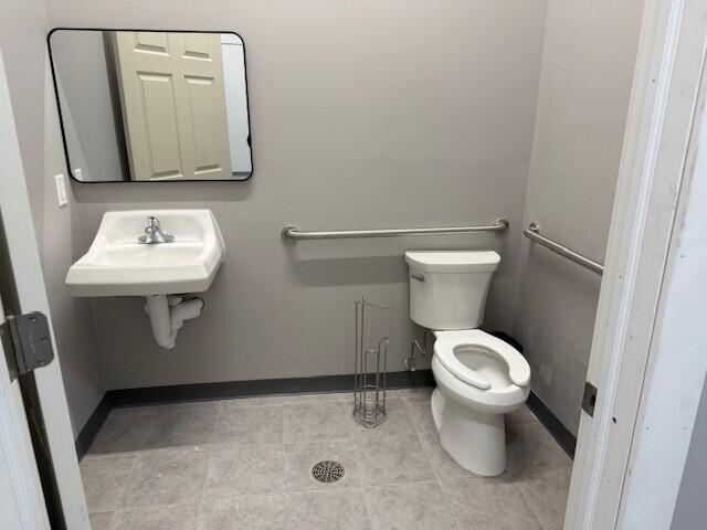 1348 Portage Street, Kalamazoo, MI, 49001