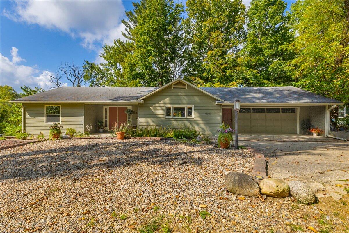 2nd image of 45417 15th Ave, Bloomingdale, MI 49026 | MLS# 70523930
