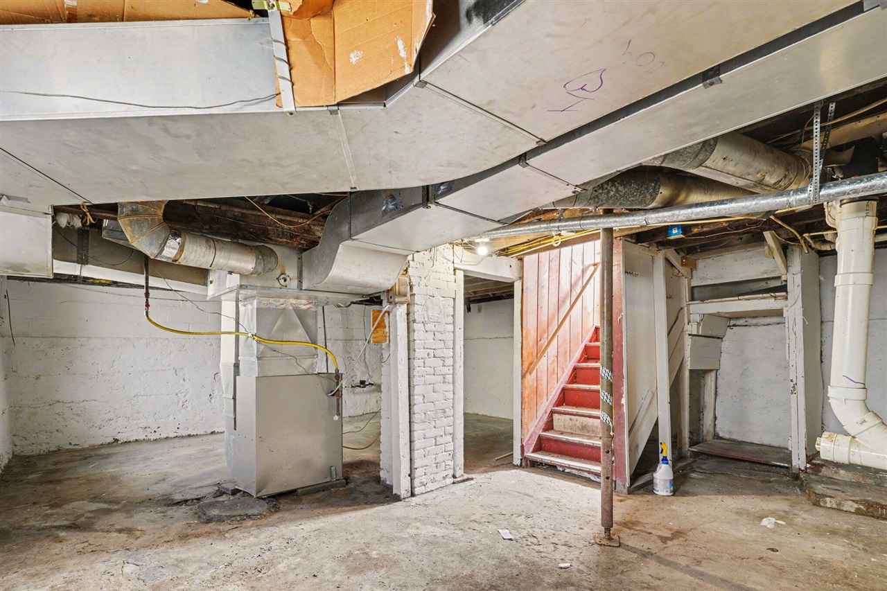 458 Clinton Avenue, Kalamazoo, MI, 49001-2993