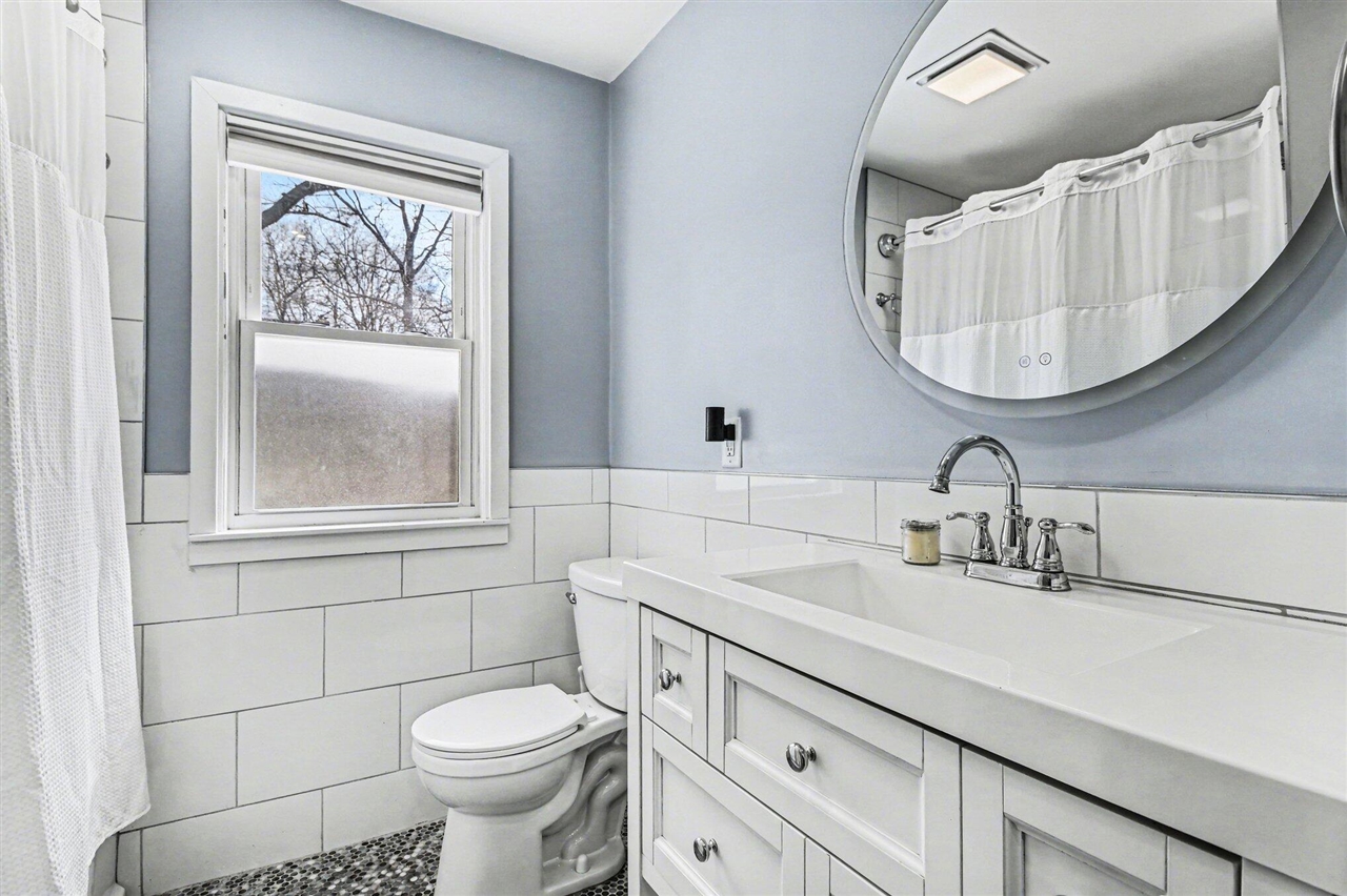 1801 Cayuga Place, Ann Arbor, MI, 48104-4720