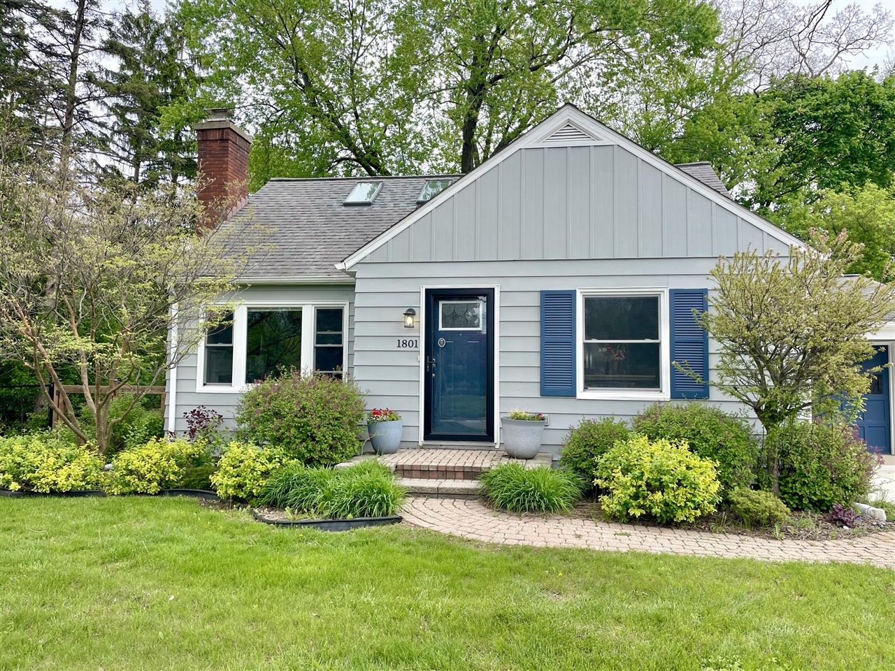 1801 Cayuga Place, Ann Arbor, MI, 48104-4720