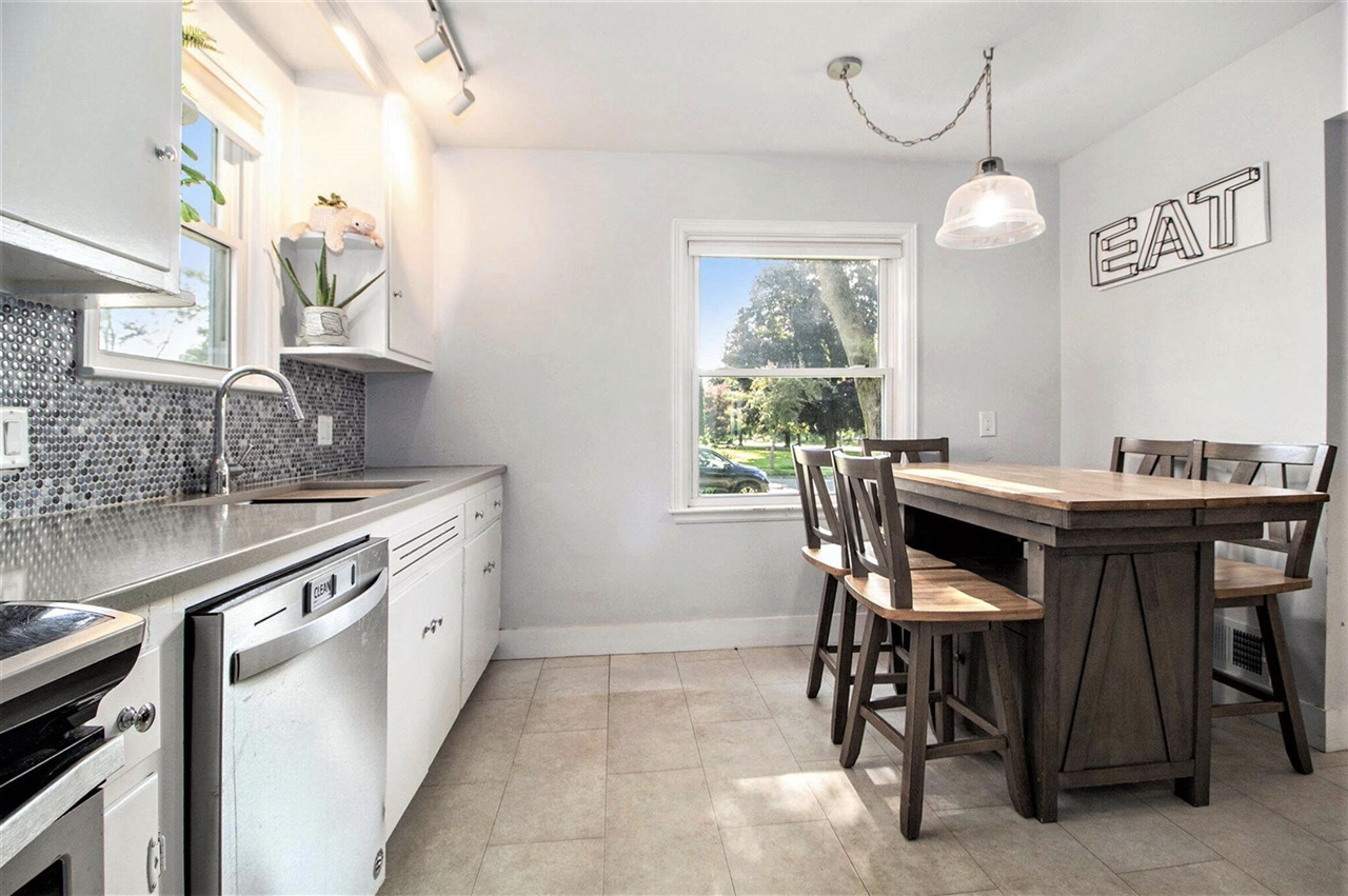 1801 Cayuga Place, Ann Arbor, MI, 48104-4720