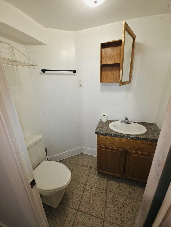 849 Bates Street, Grand Rapids, MI, 49506-2615