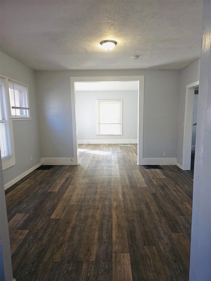 849 Bates Street, Grand Rapids, MI, 49506-2615