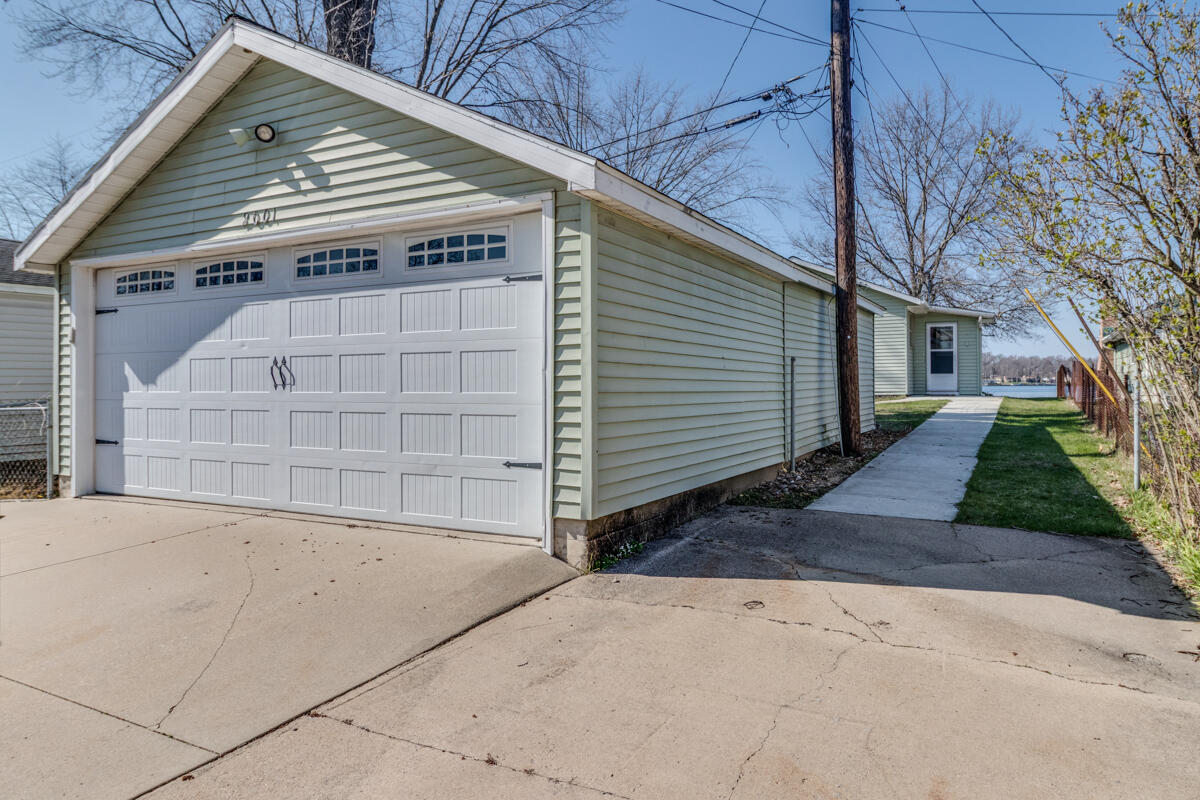 2001 Fern Beach, Battle Creek, MI, 49014-8532