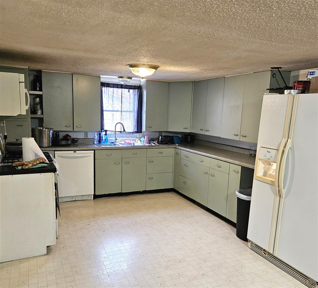 52561 38th Avenue, Bangor, MI, 49013