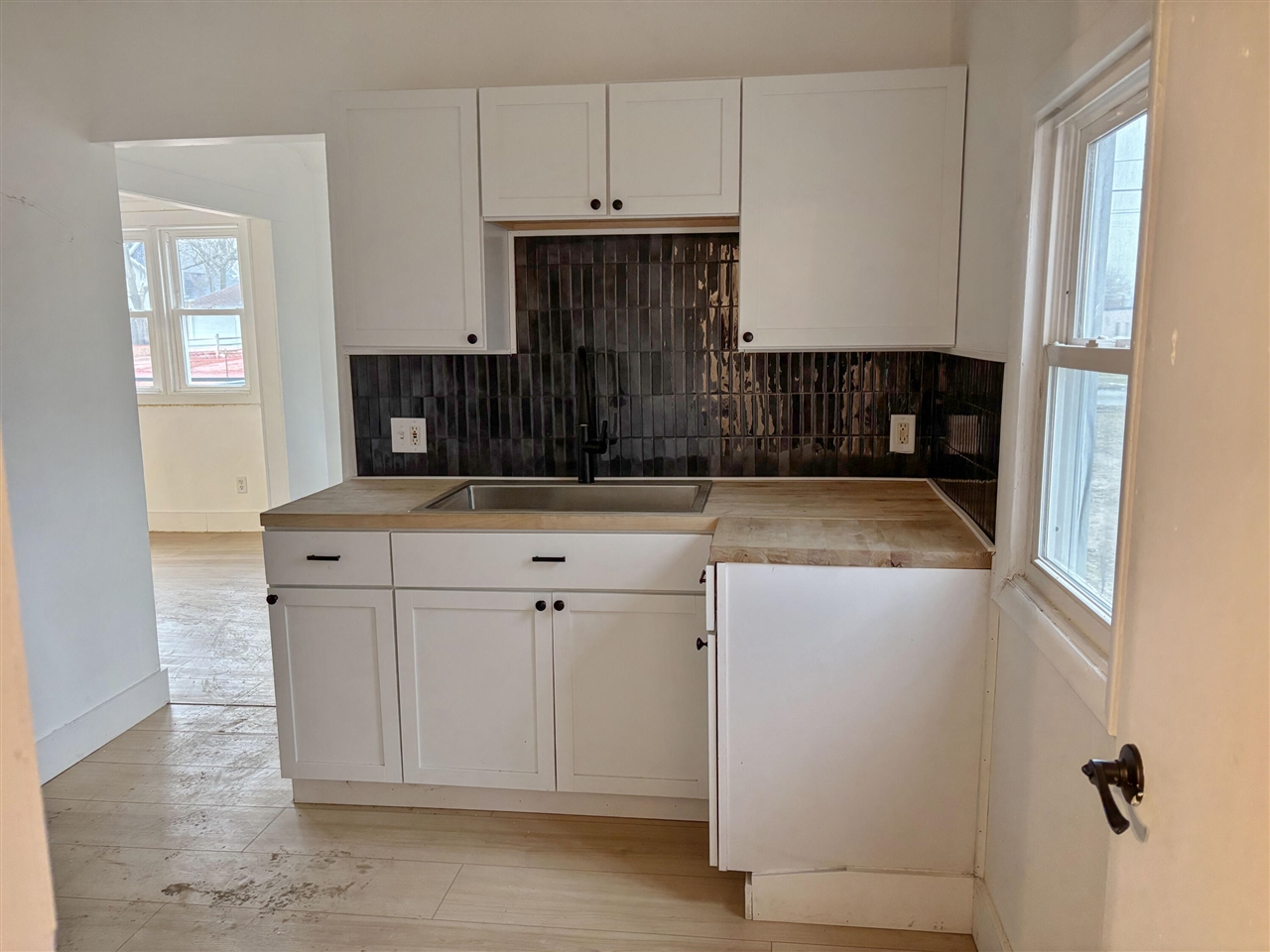 1644 College Avenue, Grand Rapids, MI, 49507-1852