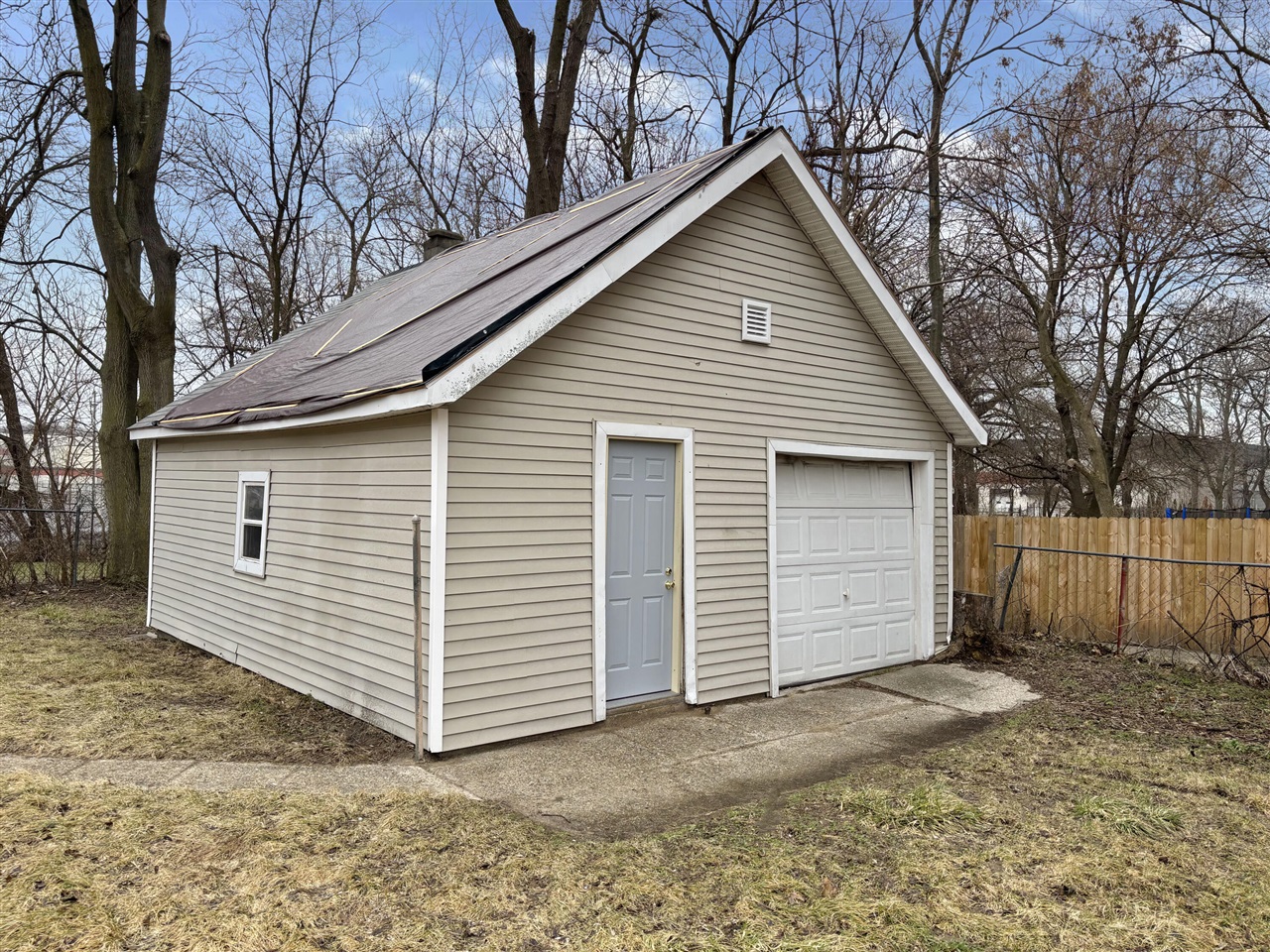 1644 College Avenue, Grand Rapids, MI, 49507-1852