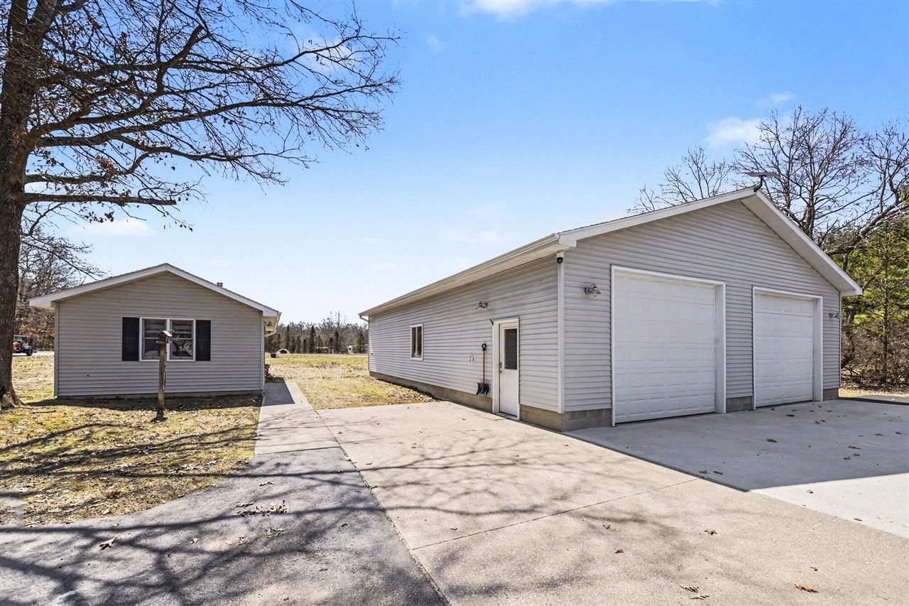 14481 N Coates Highway, Brethren, MI, 49619-9616