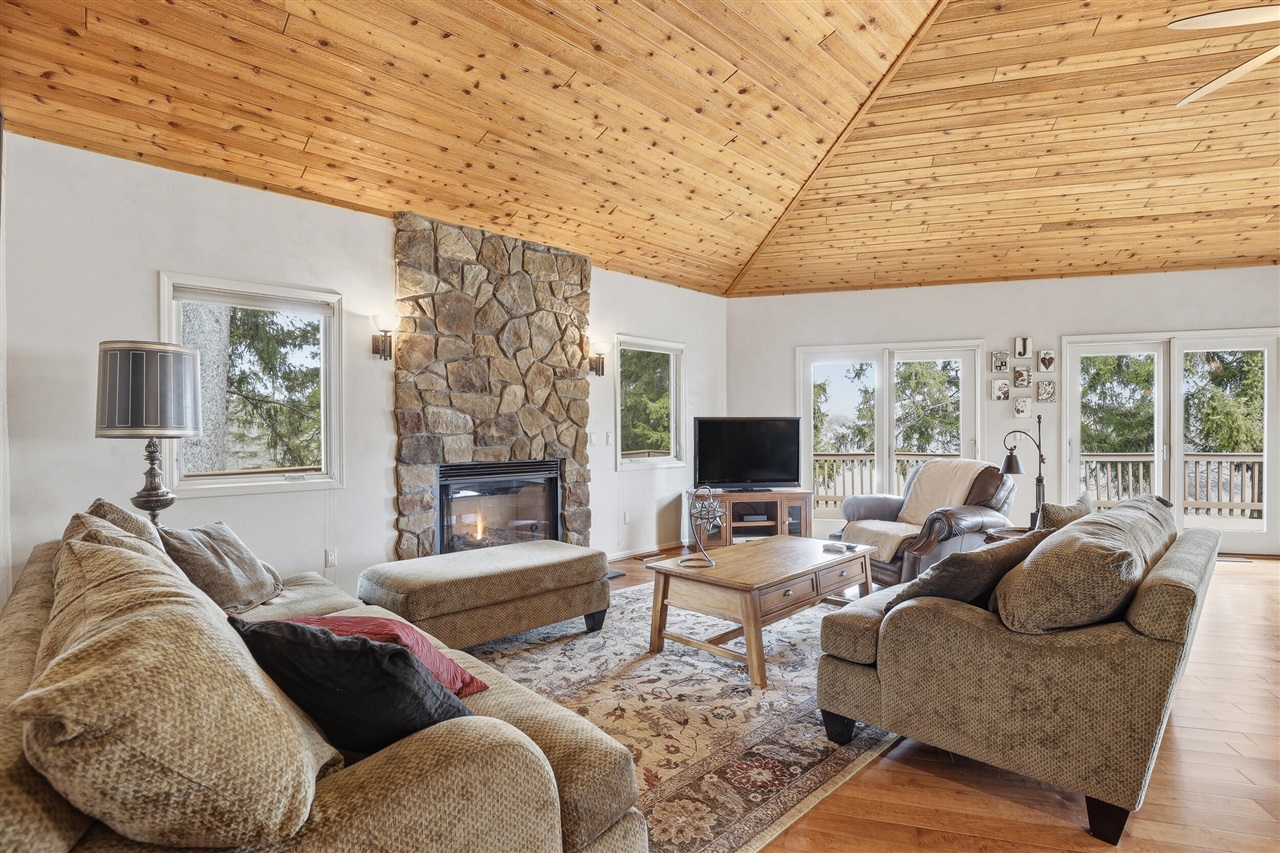 6150 Willow Road, West Bloomfield, MI, 48324-2177