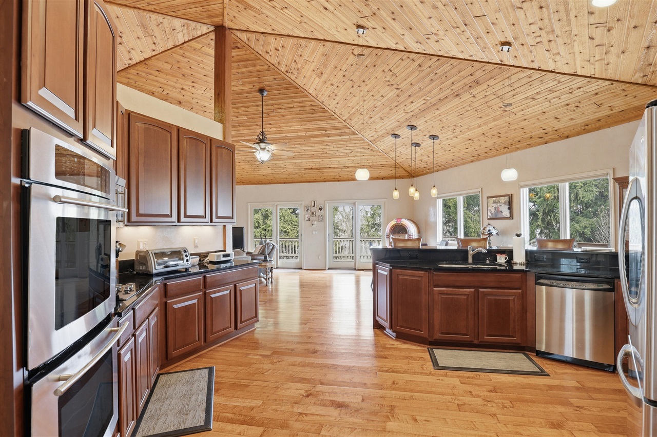 6150 Willow Road, West Bloomfield, MI, 48324-2177