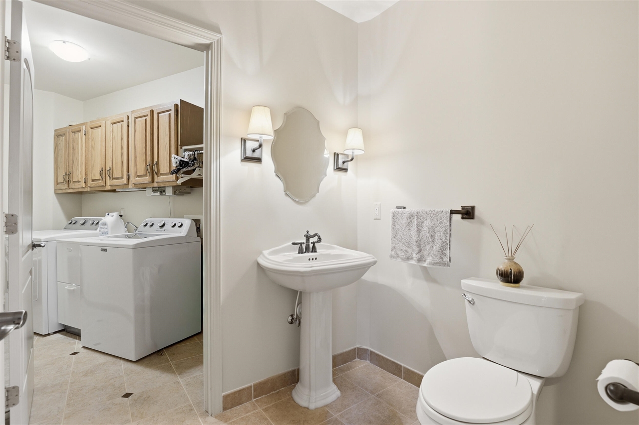 6150 Willow Road, West Bloomfield, MI, 48324-2177