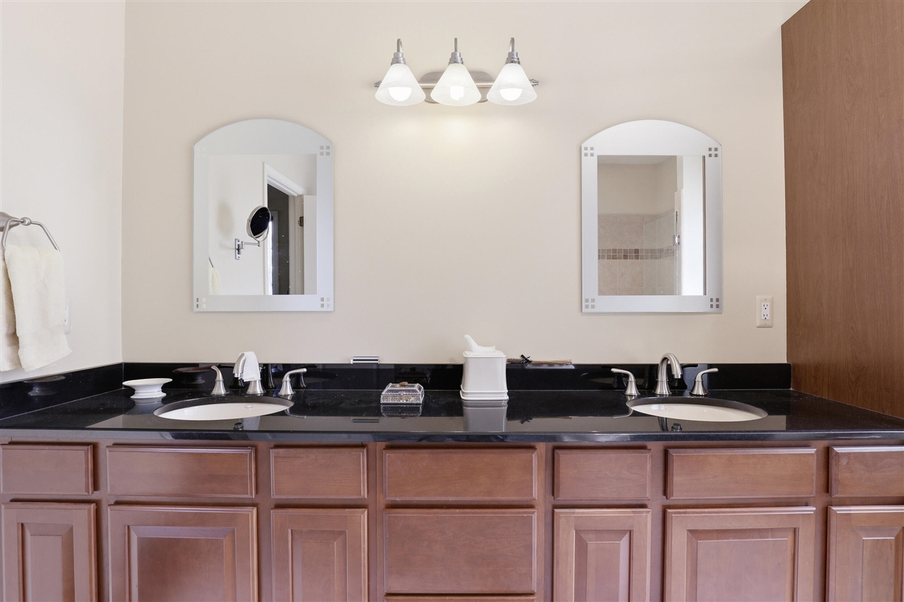 6150 Willow Road, West Bloomfield, MI, 48324-2177