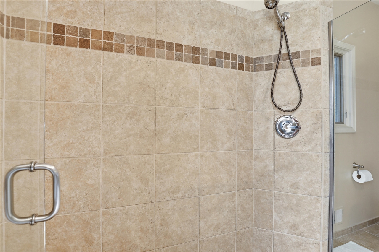 6150 Willow Road, West Bloomfield, MI, 48324-2177