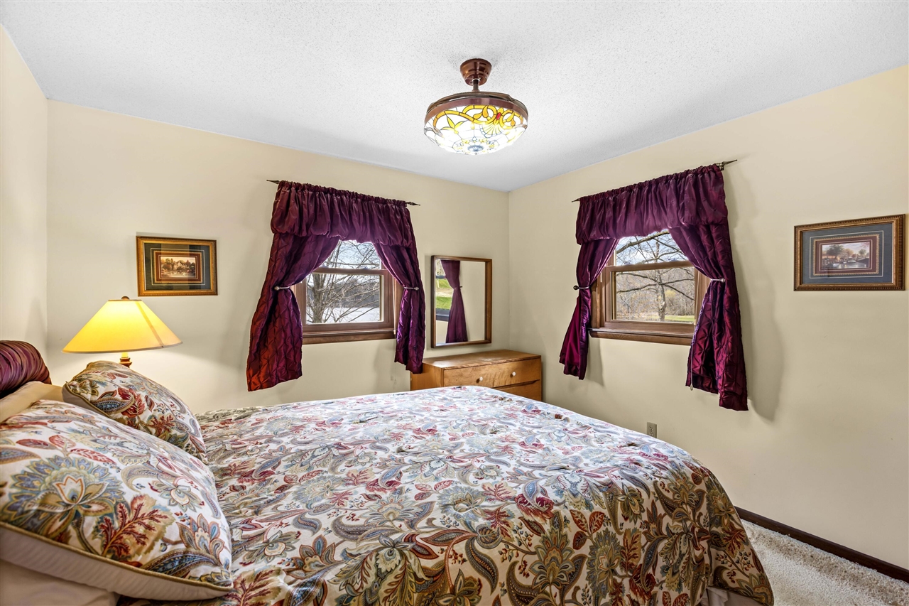 3865 Strawberry Hill Road, Hillsdale, MI, 49242-9632